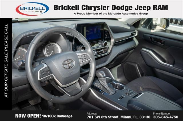 used 2023 Toyota Highlander car, priced at $27,099