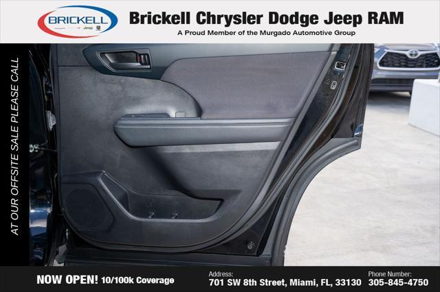 used 2023 Toyota Highlander car, priced at $27,099