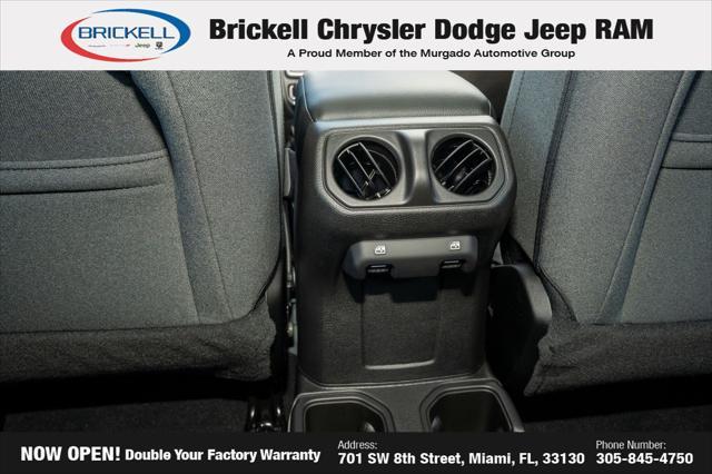 new 2025 Jeep Gladiator car, priced at $41,506
