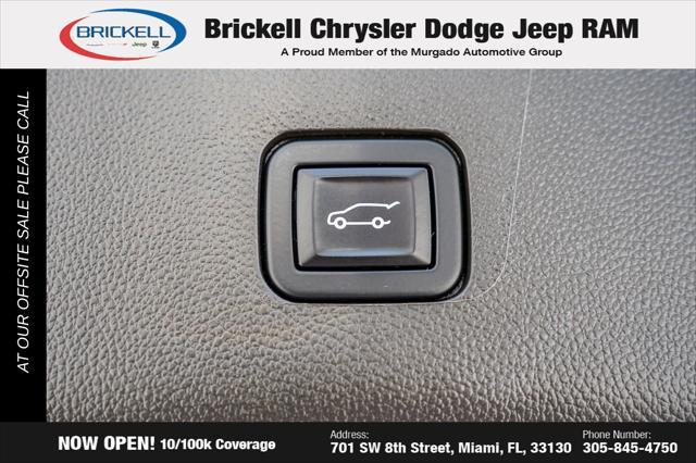 used 2023 Chevrolet Traverse car, priced at $26,900
