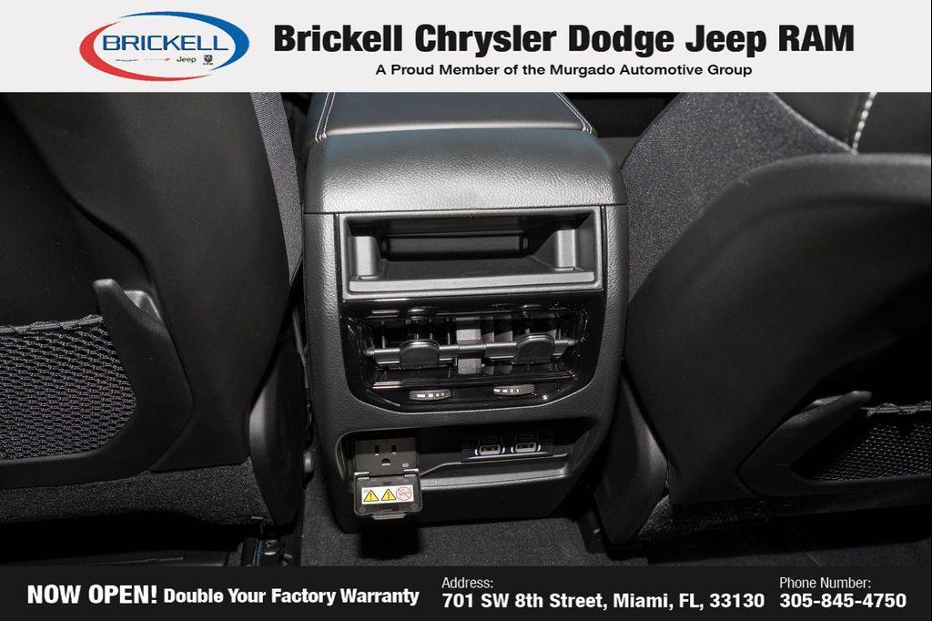 new 2025 Jeep Grand Cherokee car, priced at $40,035