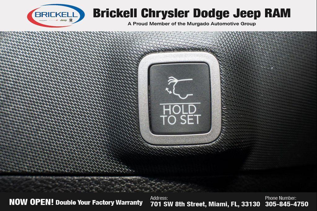 new 2025 Jeep Grand Cherokee car, priced at $40,035