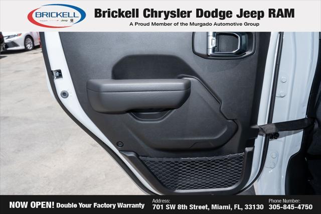 new 2025 Jeep Gladiator car, priced at $41,063