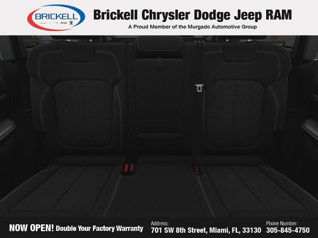 new 2025 Jeep Grand Cherokee car, priced at $33,770