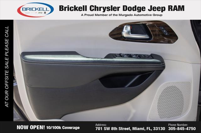 used 2023 Chrysler Pacifica car, priced at $27,067