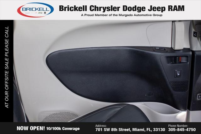 used 2023 Chrysler Pacifica car, priced at $27,067