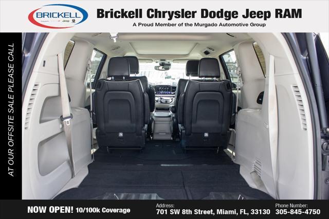 used 2023 Chrysler Pacifica car, priced at $27,067
