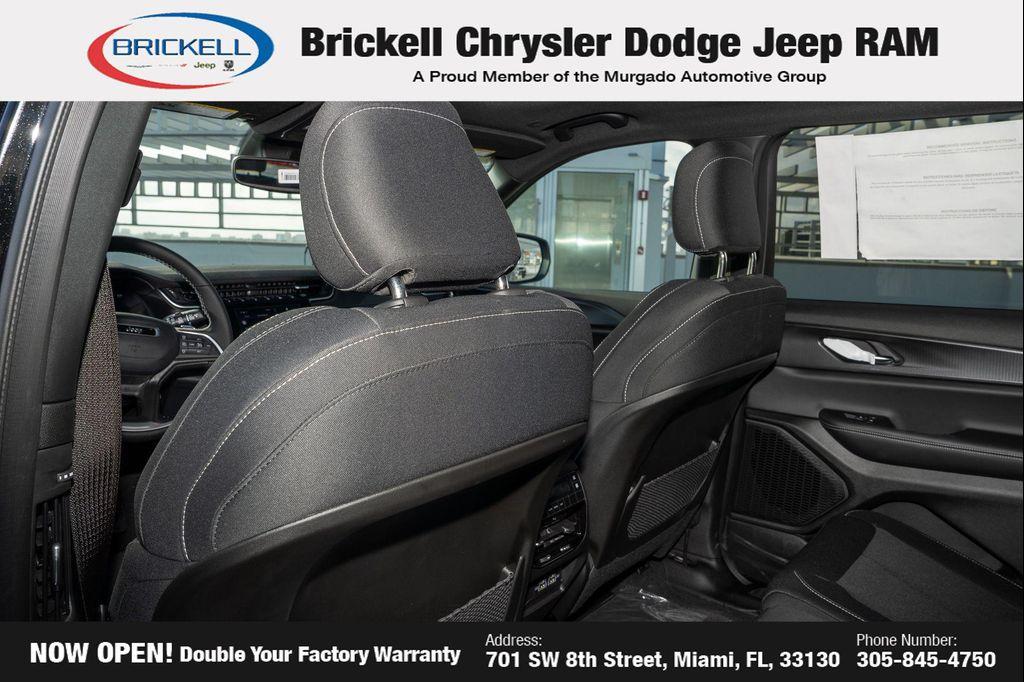 new 2025 Jeep Grand Cherokee L car, priced at $42,176