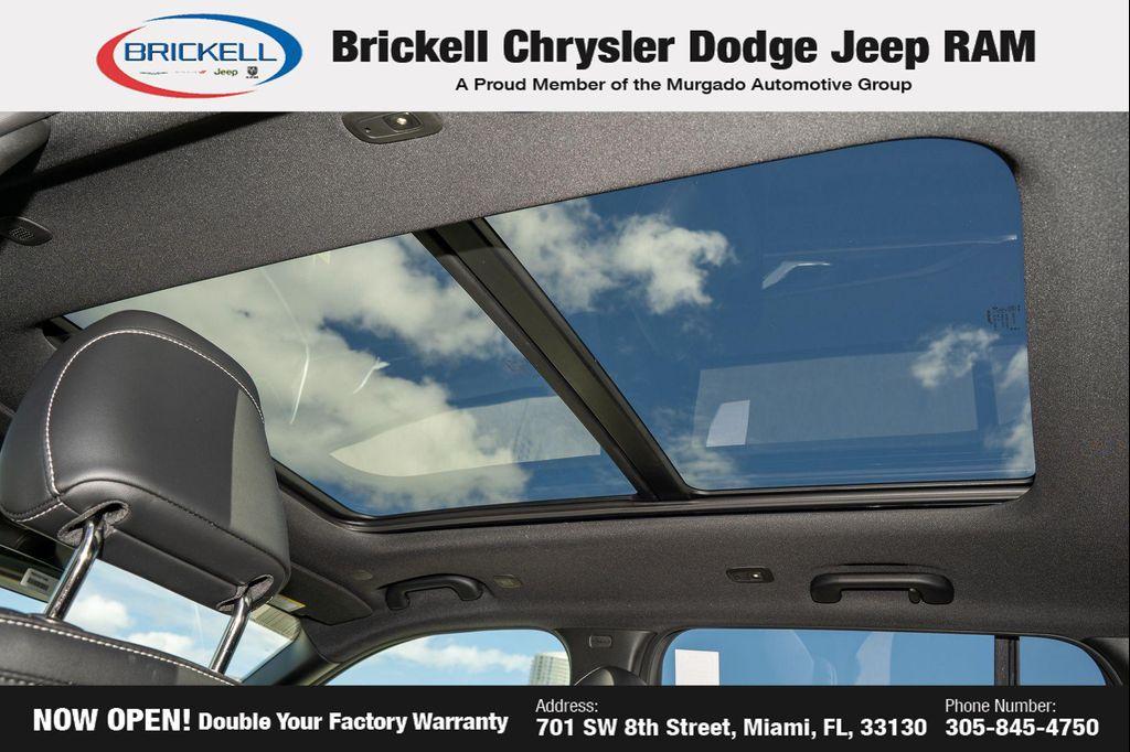 new 2025 Jeep Grand Cherokee car, priced at $46,583