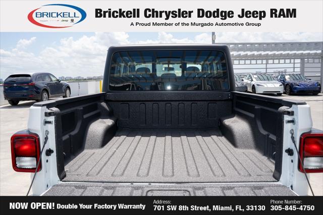 new 2025 Jeep Gladiator car, priced at $42,136