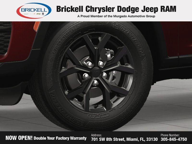 new 2025 Jeep Grand Cherokee car, priced at $38,748