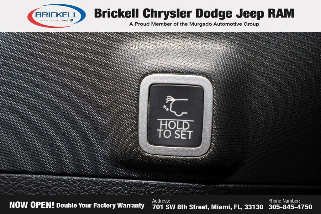 new 2025 Jeep Grand Cherokee car, priced at $33,770