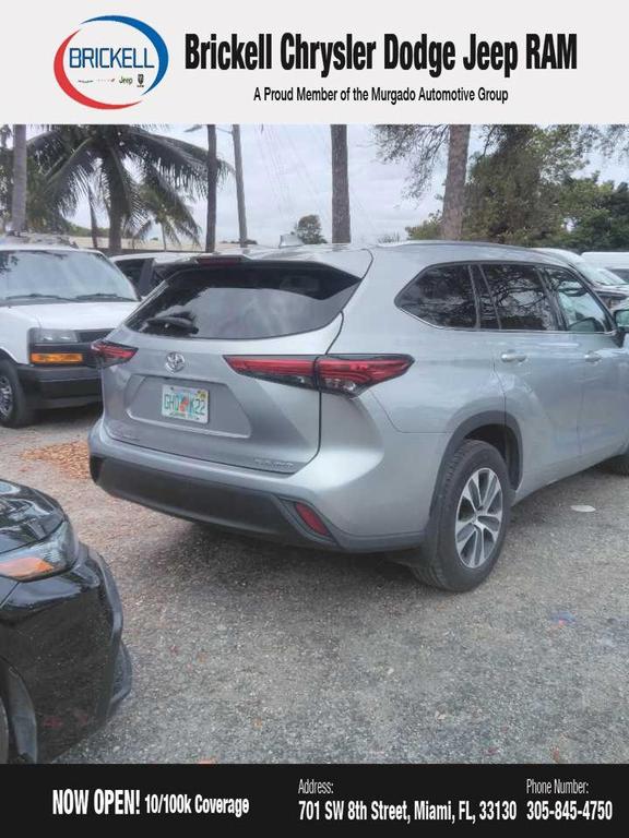 used 2021 Toyota Highlander car, priced at $30,900