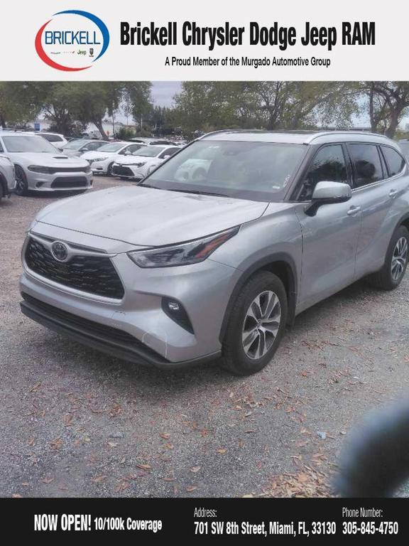 used 2021 Toyota Highlander car, priced at $30,900