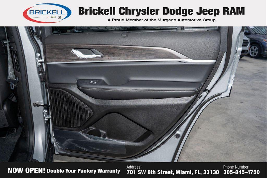 new 2025 Jeep Grand Cherokee L car, priced at $51,266