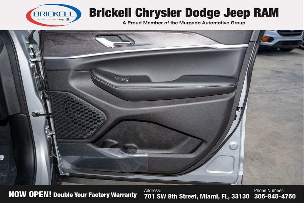 new 2025 Jeep Grand Cherokee L car, priced at $51,266