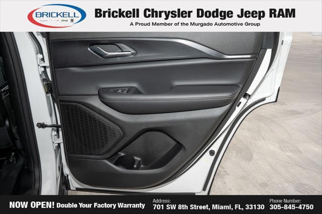 new 2025 Jeep Grand Cherokee car, priced at $31,335