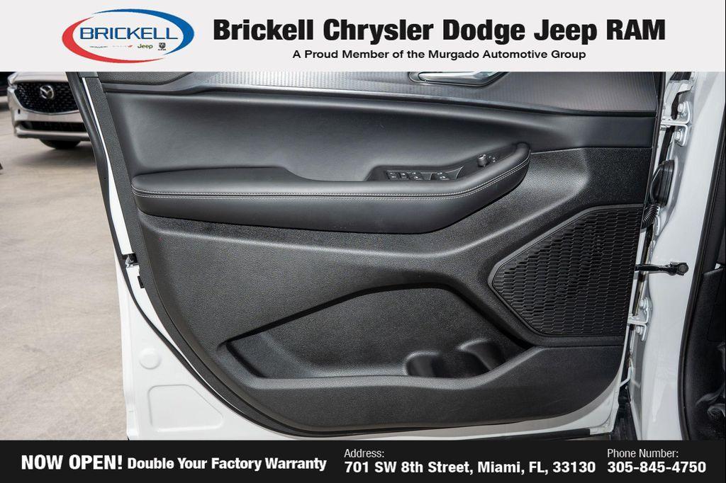 new 2025 Jeep Grand Cherokee car, priced at $32,835