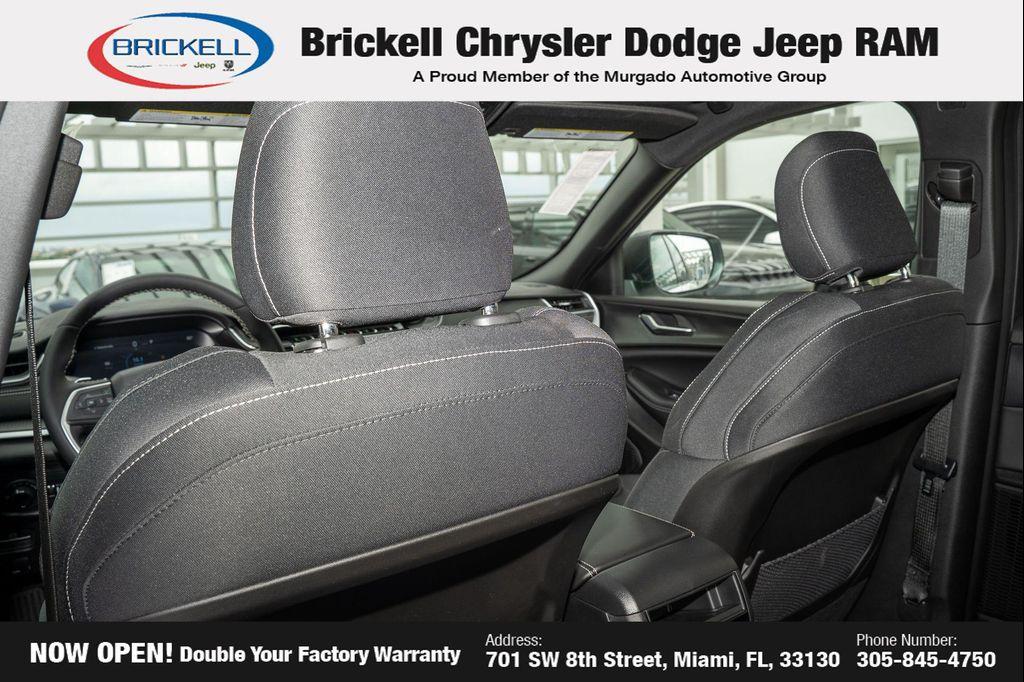 new 2025 Jeep Grand Cherokee car, priced at $32,835