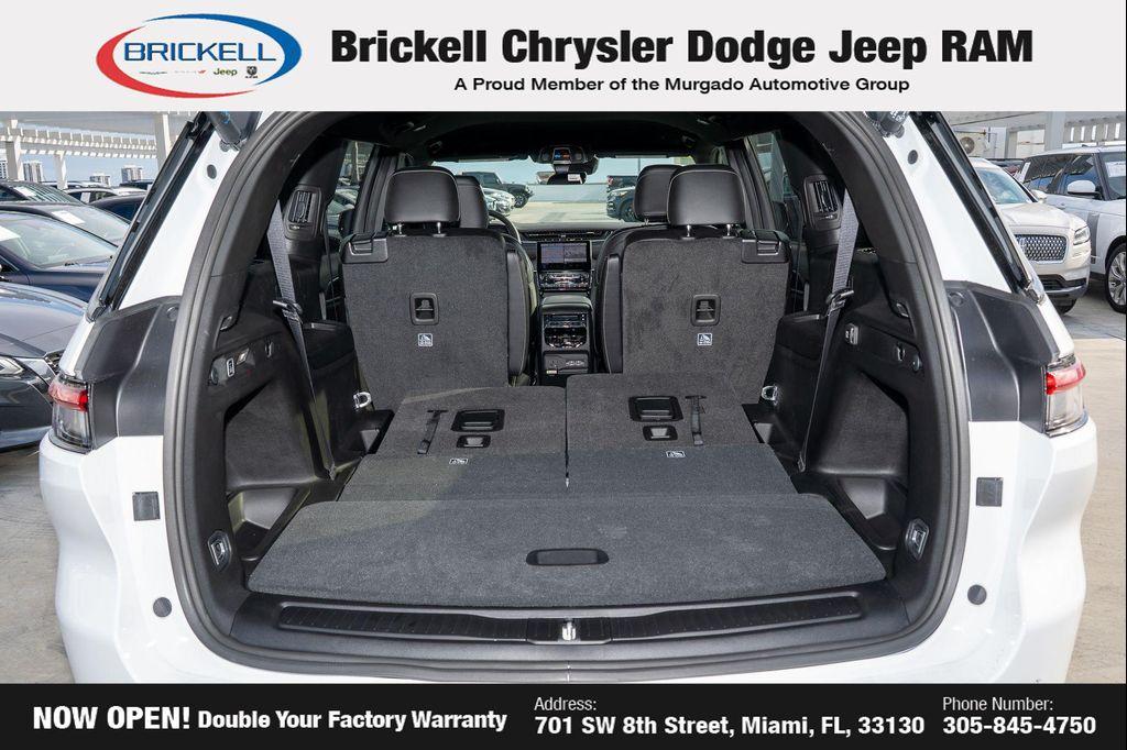 new 2025 Jeep Grand Cherokee L car, priced at $43,784