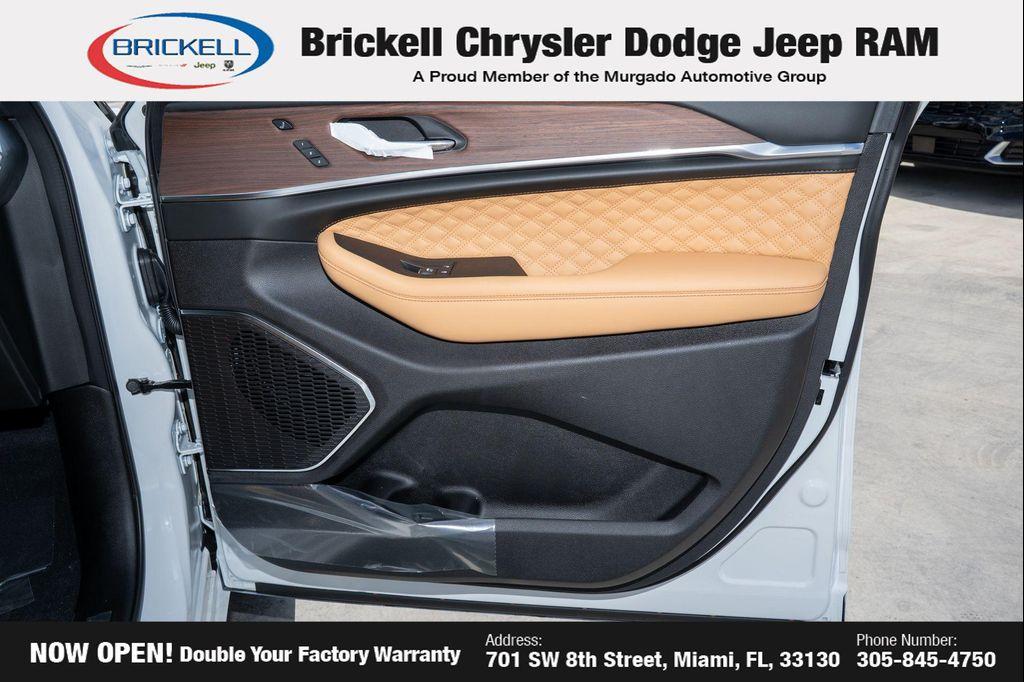new 2025 Jeep Grand Cherokee L car, priced at $56,822