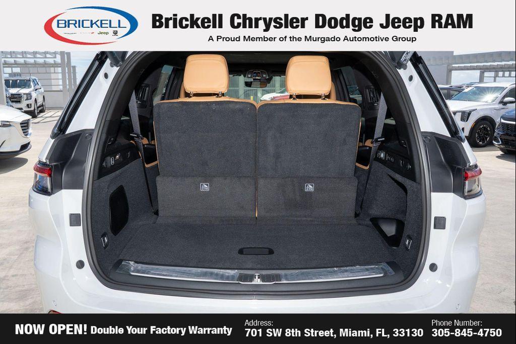 new 2025 Jeep Grand Cherokee L car, priced at $56,822