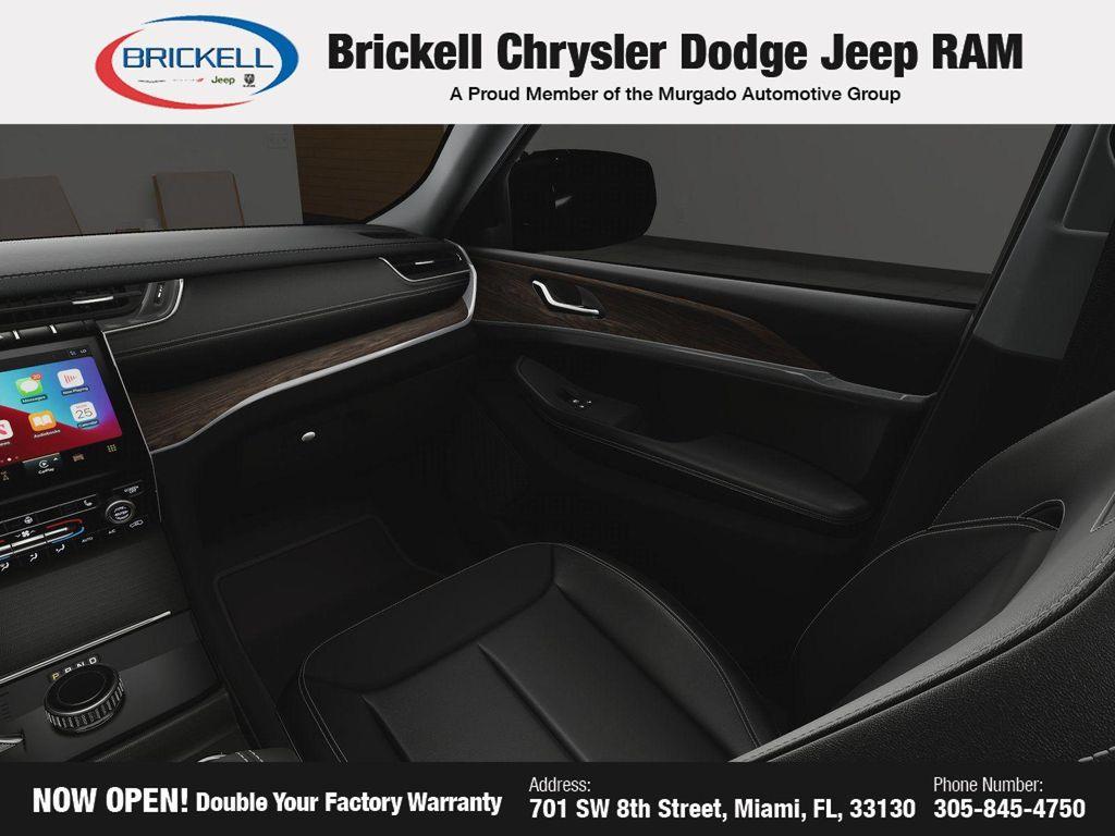 new 2025 Jeep Grand Cherokee L car, priced at $42,952