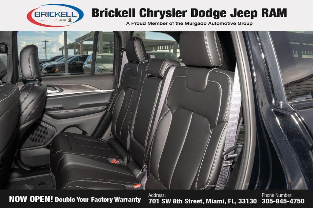 new 2025 Jeep Grand Cherokee car, priced at $43,833