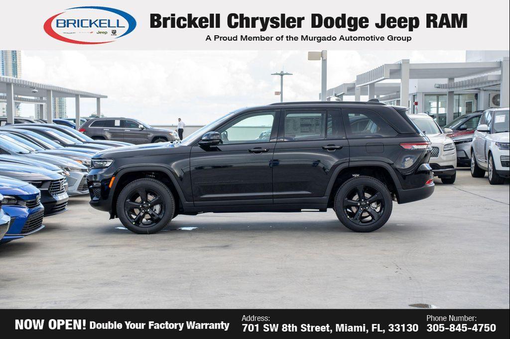 new 2025 Jeep Grand Cherokee car, priced at $43,833