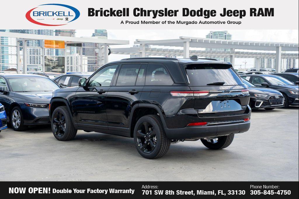 new 2025 Jeep Grand Cherokee car, priced at $43,833