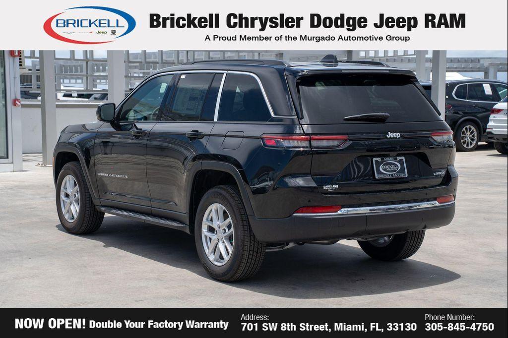 new 2024 Jeep Grand Cherokee car, priced at $31,998