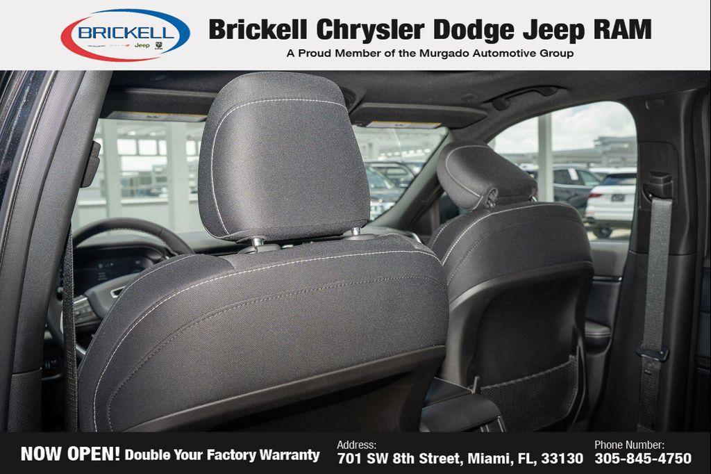 new 2024 Jeep Grand Cherokee car, priced at $31,998