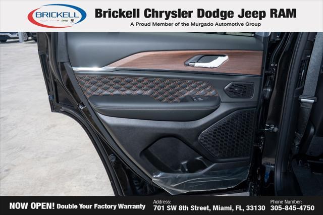 new 2025 Jeep Grand Cherokee car, priced at $51,500