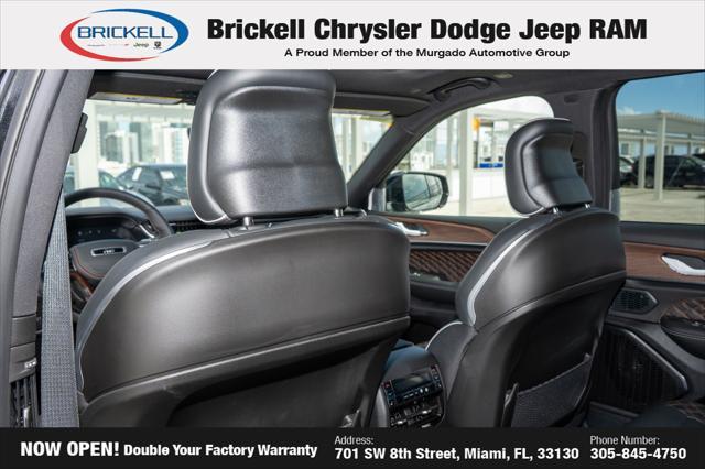 new 2025 Jeep Grand Cherokee car, priced at $51,500