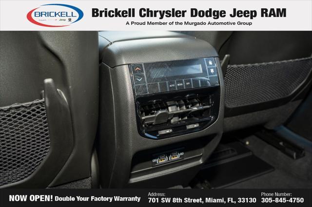new 2025 Jeep Grand Cherokee L car, priced at $30,179