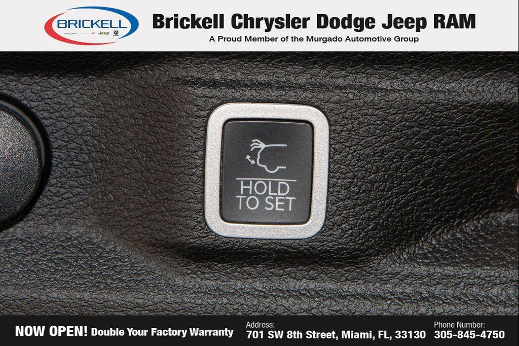 new 2025 Jeep Grand Cherokee L car, priced at $40,172