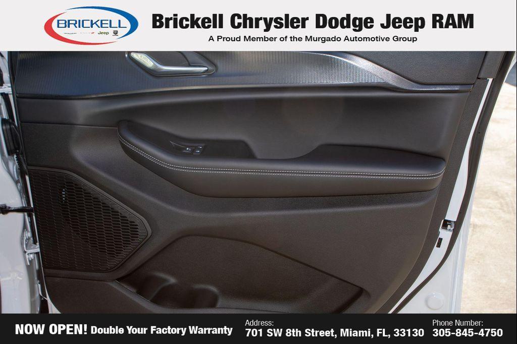 new 2025 Jeep Grand Cherokee L car, priced at $40,172