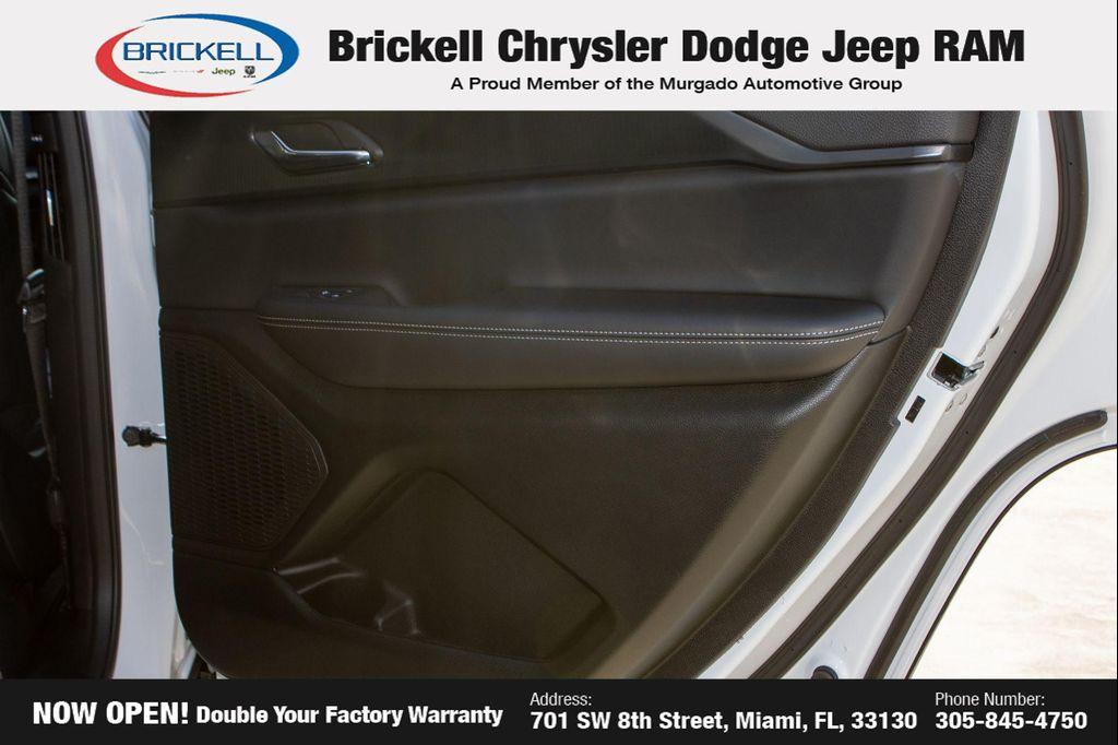 new 2025 Jeep Grand Cherokee L car, priced at $40,172