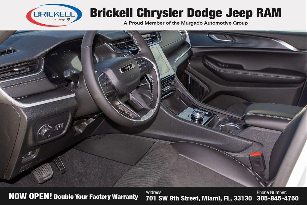 new 2025 Jeep Grand Cherokee L car, priced at $40,172