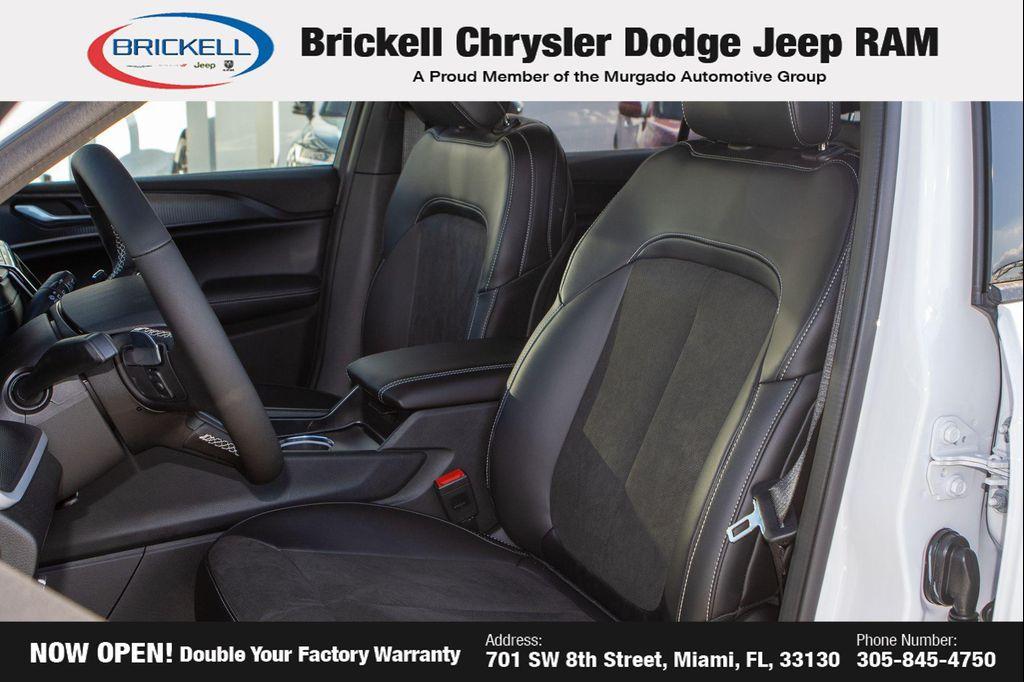 new 2025 Jeep Grand Cherokee L car, priced at $40,172