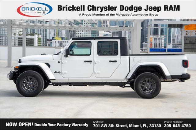 new 2024 Jeep Gladiator car, priced at $43,333