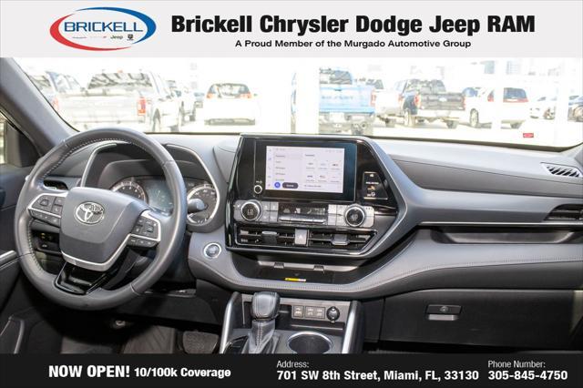 used 2023 Toyota Highlander car, priced at $25,999