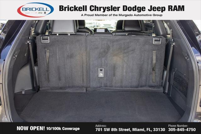 used 2023 Toyota Highlander car, priced at $25,999