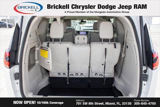 used 2021 Chrysler Pacifica Hybrid car, priced at $21,652