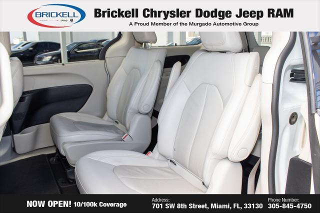 used 2021 Chrysler Pacifica Hybrid car, priced at $21,652