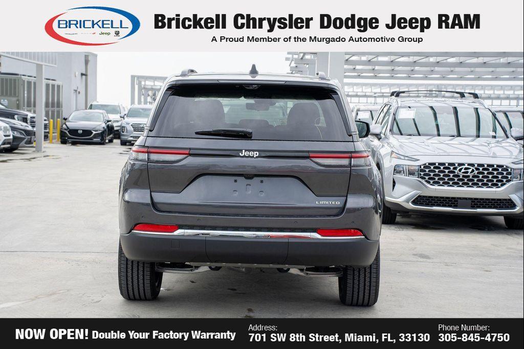 new 2025 Jeep Grand Cherokee car, priced at $42,541