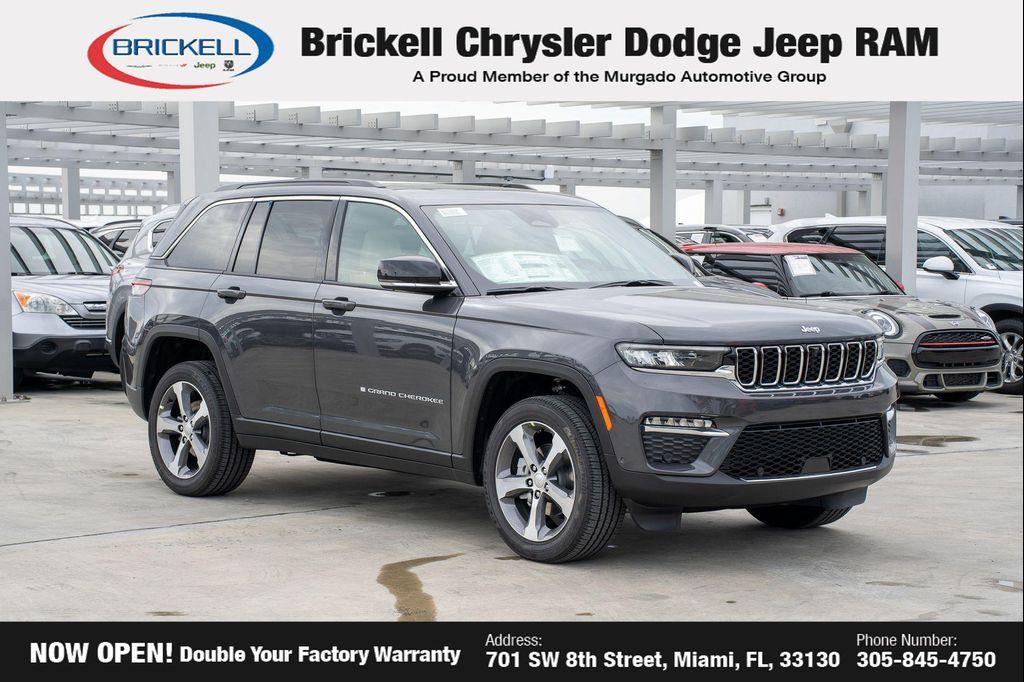 new 2025 Jeep Grand Cherokee car, priced at $42,541