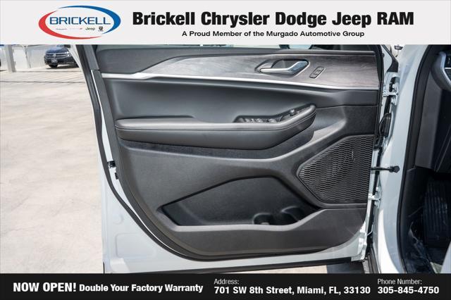 new 2025 Jeep Grand Cherokee L car, priced at $35,706