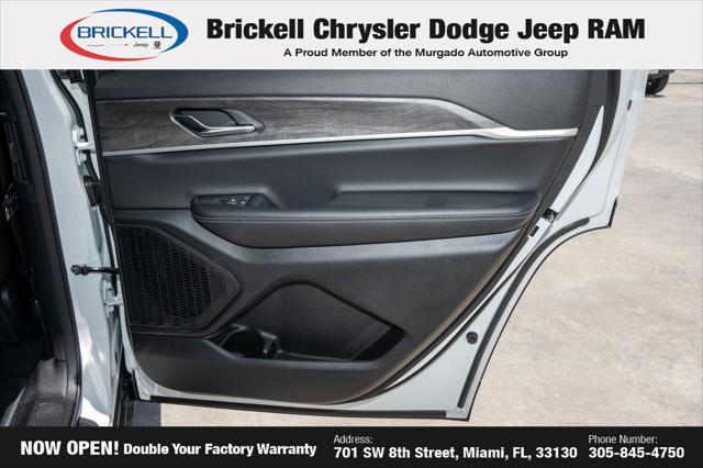 new 2025 Jeep Grand Cherokee L car, priced at $35,706