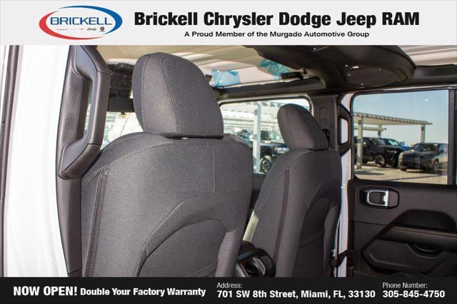 new 2025 Jeep Wrangler car, priced at $43,442